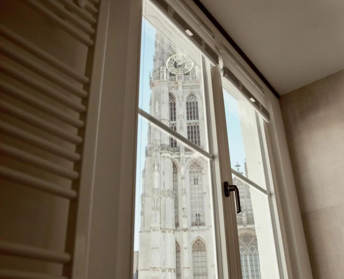 Gasthof A Place Antwerp - Boutique Suites & Flats - Oude Koornmarkt 1 Belgien